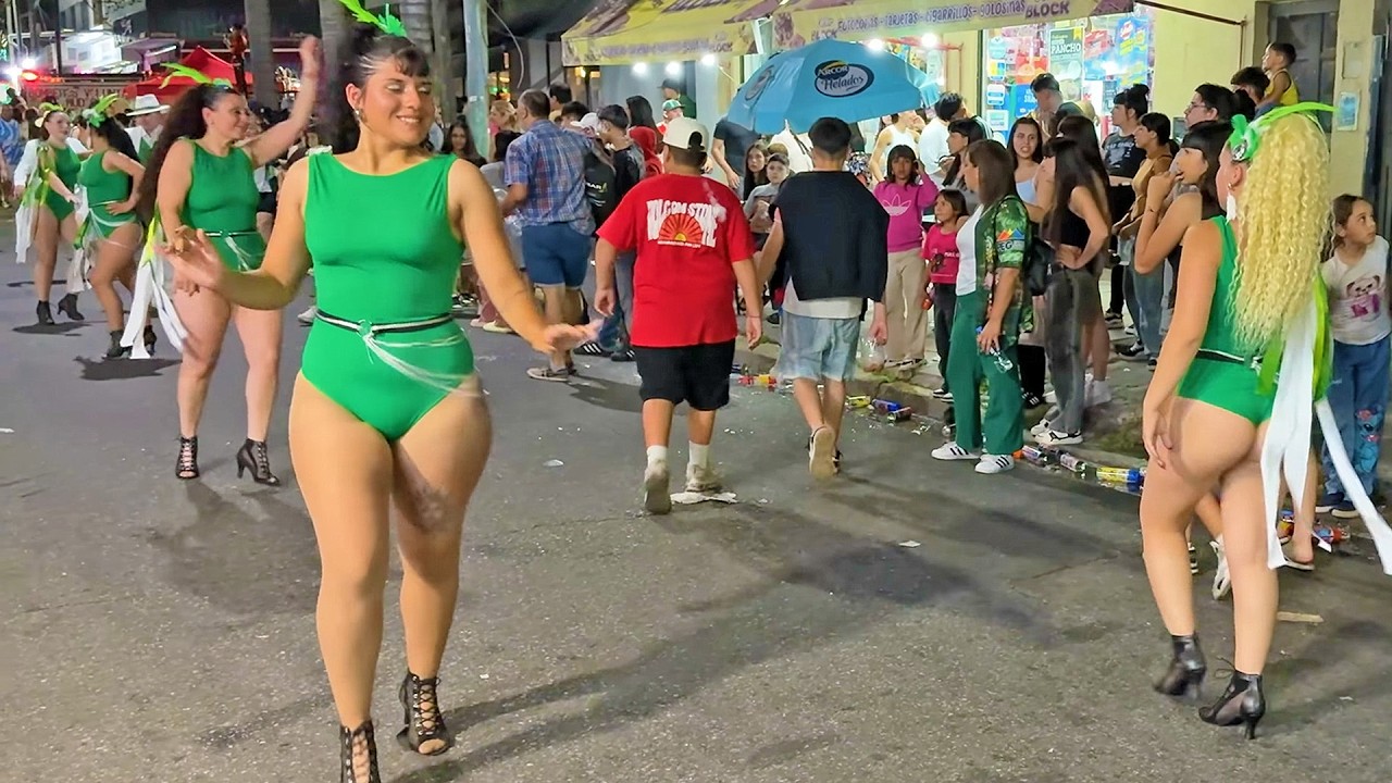 CORSOS BARRIALES CARNAVAL ARGENTINA Part 4