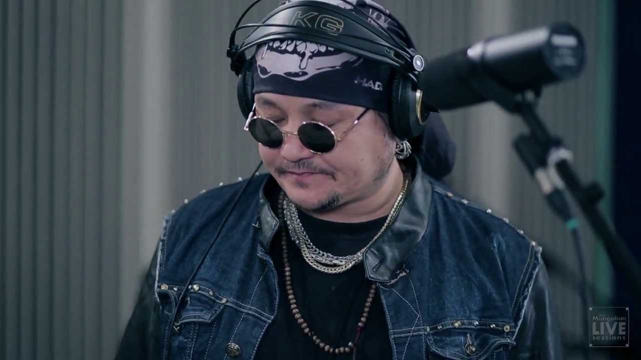 The Mongolian Live Sessions: Лxагвасүрэн ( Lkhagvaa )- Хүлээлт, Гитарчин Өлзий-Оршиx ( Uujgii )