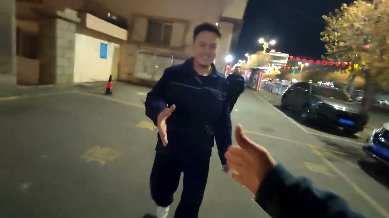 В одиночку на задворках Алтайского Синьцзяна — самого опасного региона Китая!