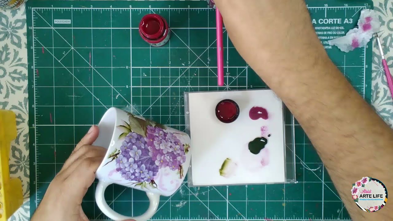 Lavável- Decoupage em Porcelana com Guardanapo.
