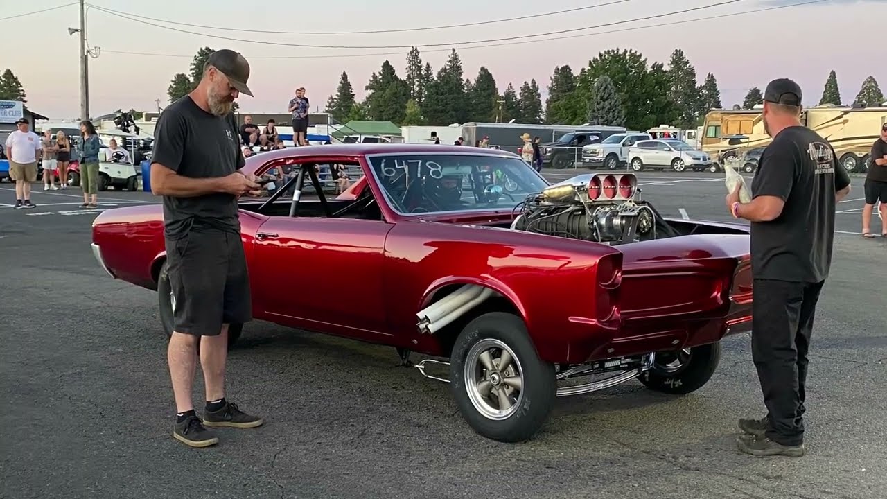 B & B Speed Shop Pontiac blown alcohol gasser goes a 7!!! #pontiac #nhra #dragrace