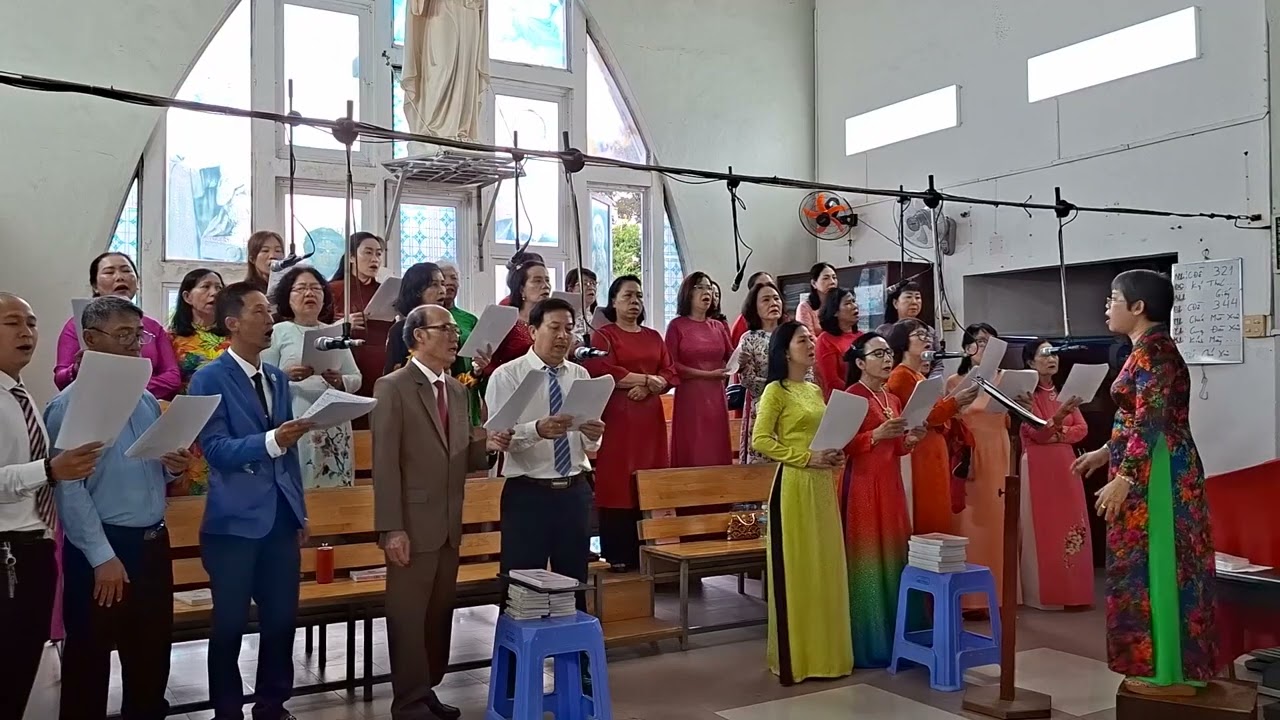 Nữ Vương Hoà Bình - Hải Linh - CĐ Monica, Gx. Bắc Thành, Nha Trang