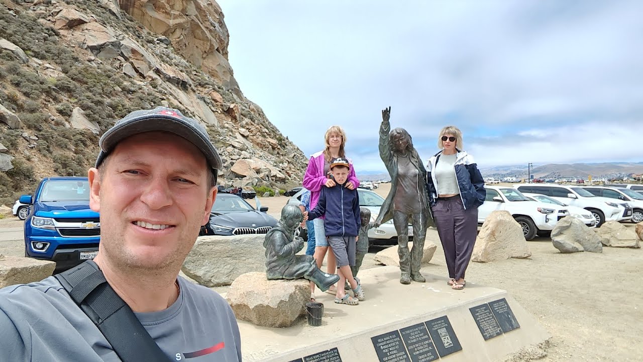 Morro Rock Bay. Едем из Сан-Франциско в Лос-Анджелес по Тихоокеанскому шоссе California StateRoute 1