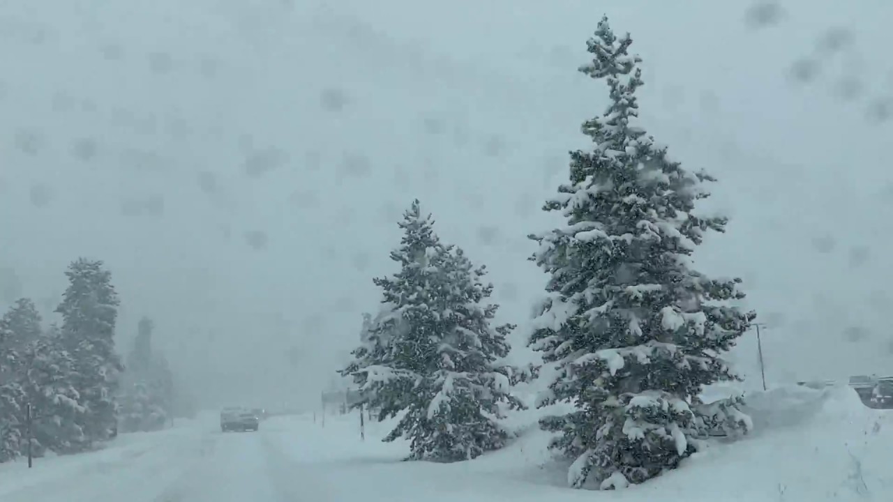 Driving 🌨 Loveland Pass blizzard whiteout conditions🌨💨❄️ November 2018