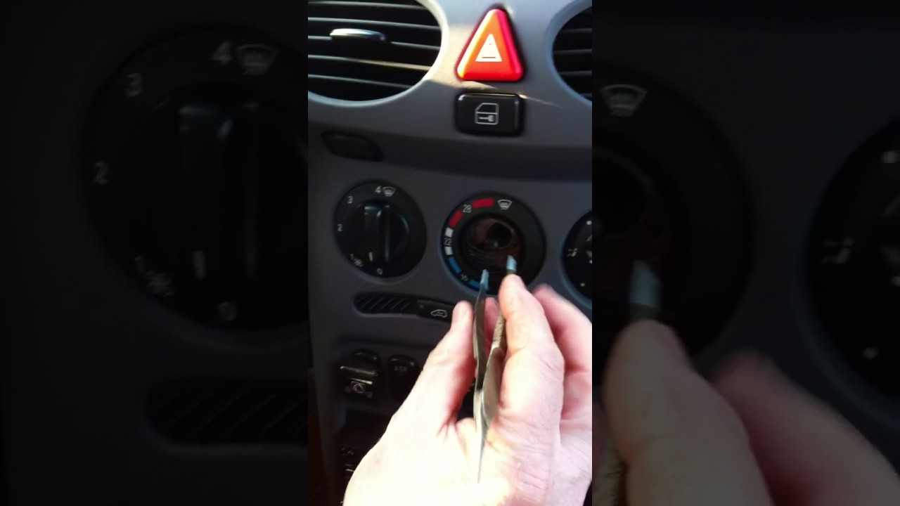 Sostituzione lampada comandi clima mercedes classe  a  w 168