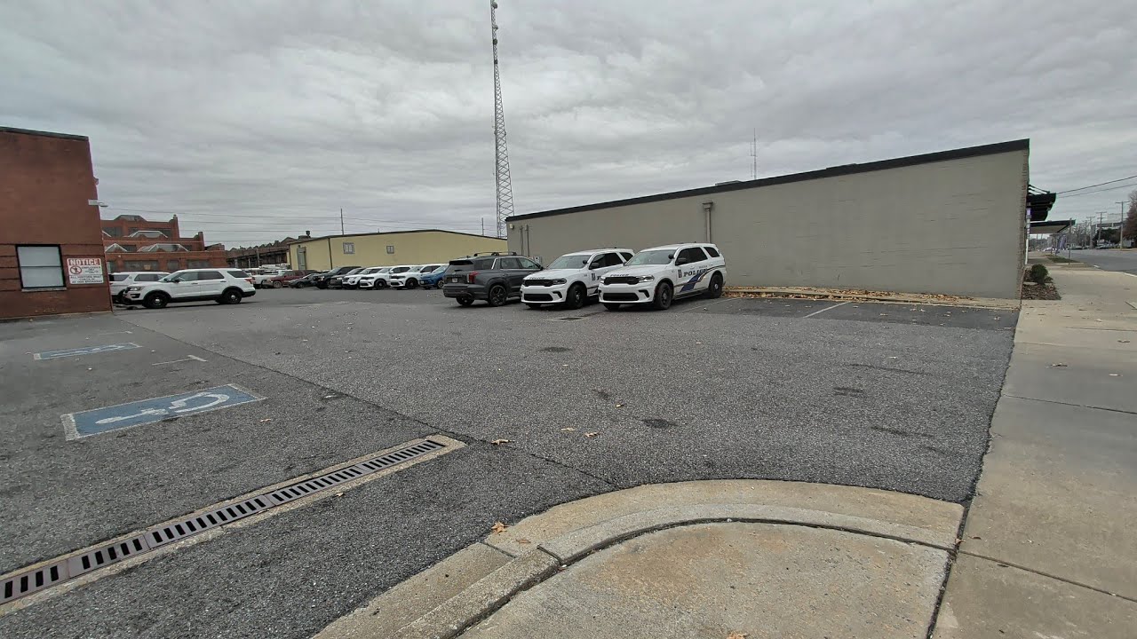 POLICE DEPARTMENT 🏬 GATE KEEPING OPEN RECORDS!