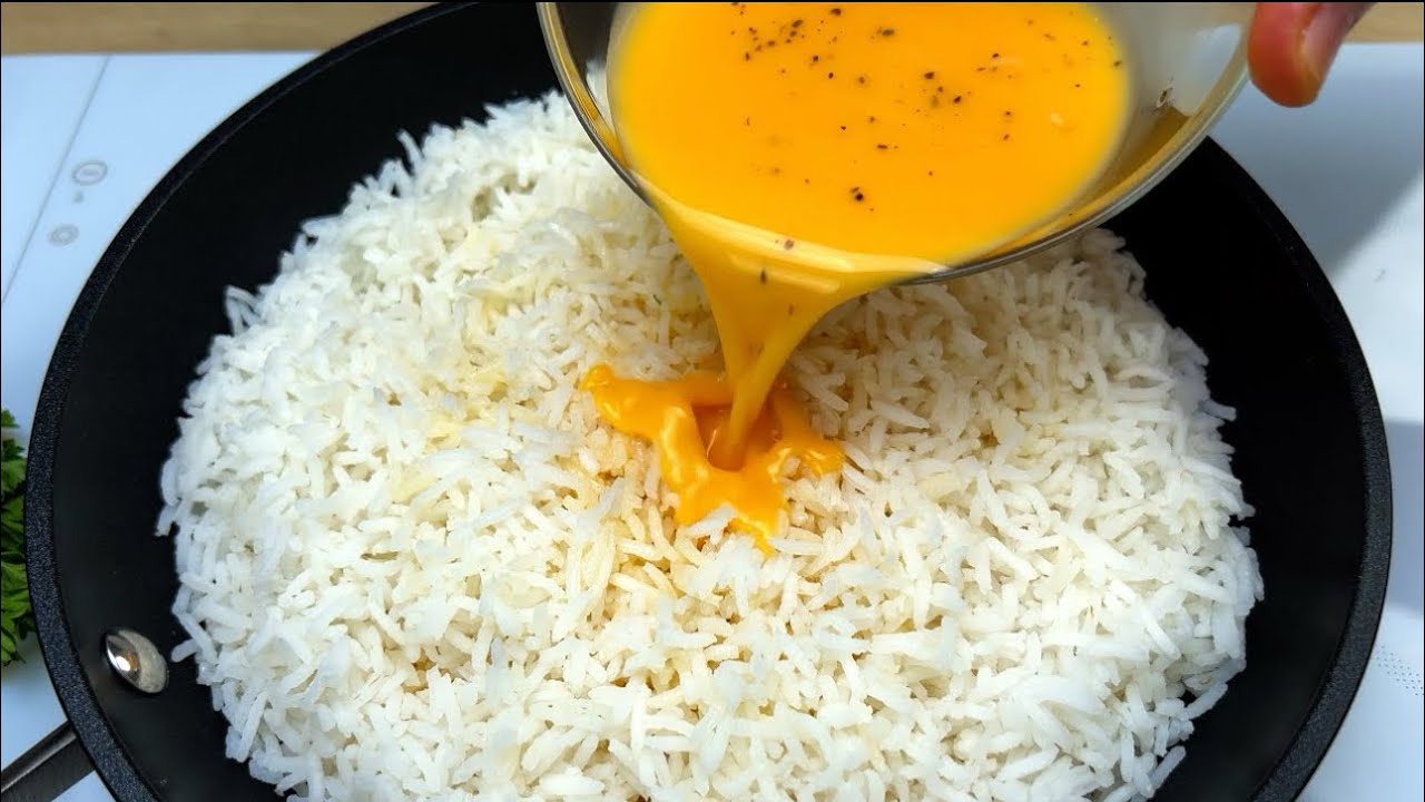 Рис заливаю кипятком ! Узнала в ресторане. Это самый вкусный РИС, который я когда-либо ела