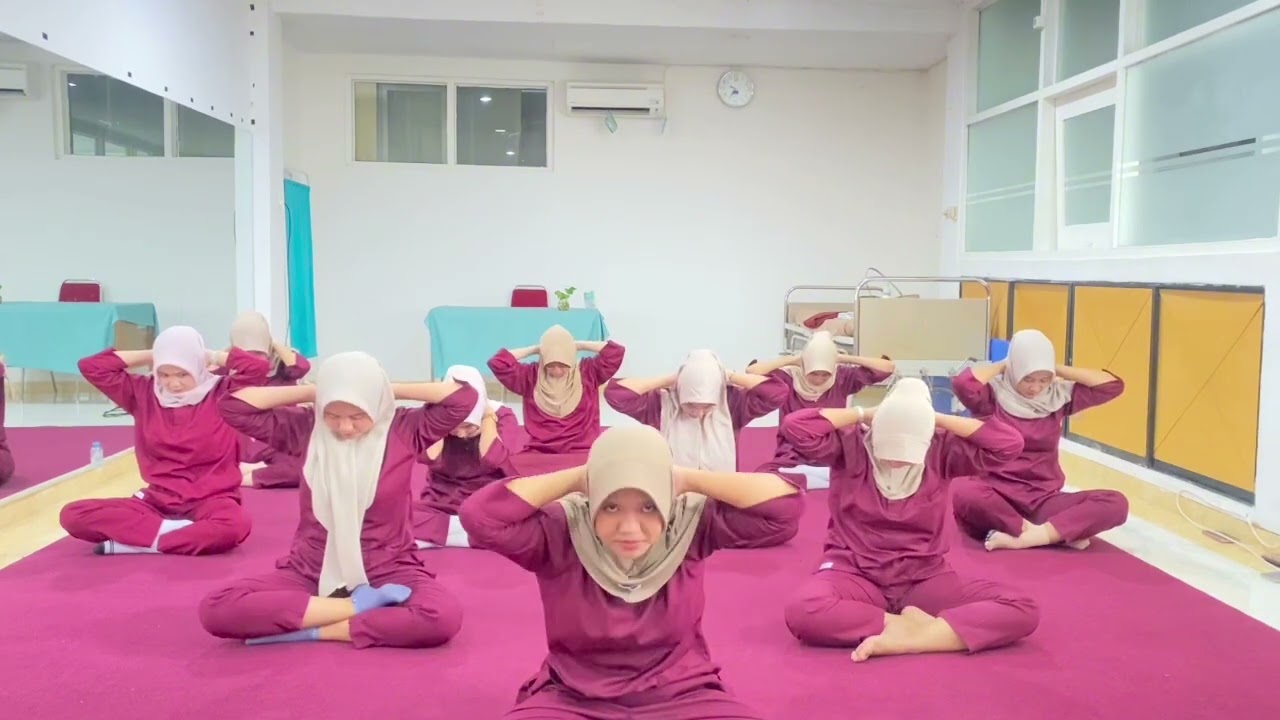 KELOMPOK 4_ PRAKTIK ASKEB PADA KEHAMILAN_SENAM IBU HAMIL TRIMESTER 1,2,3