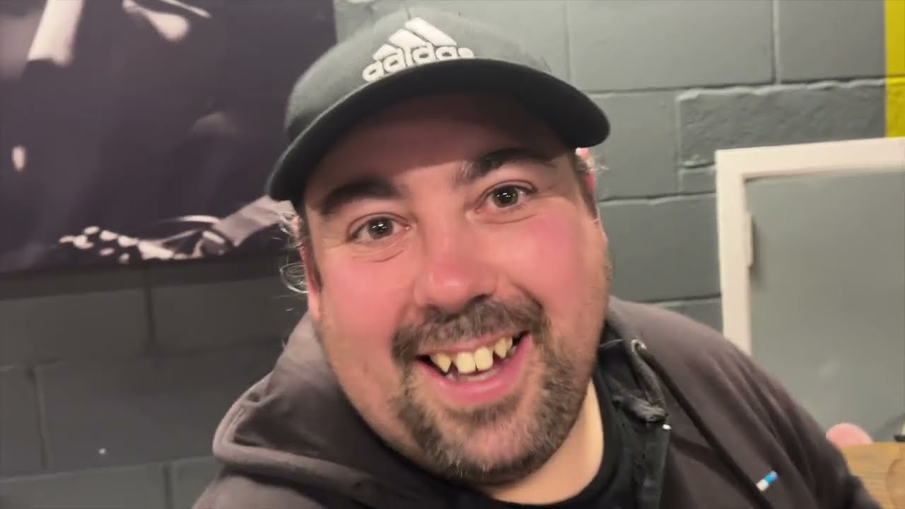 Red Giant Gig Vlog No10 - Hull, Social, 23rd November 2024