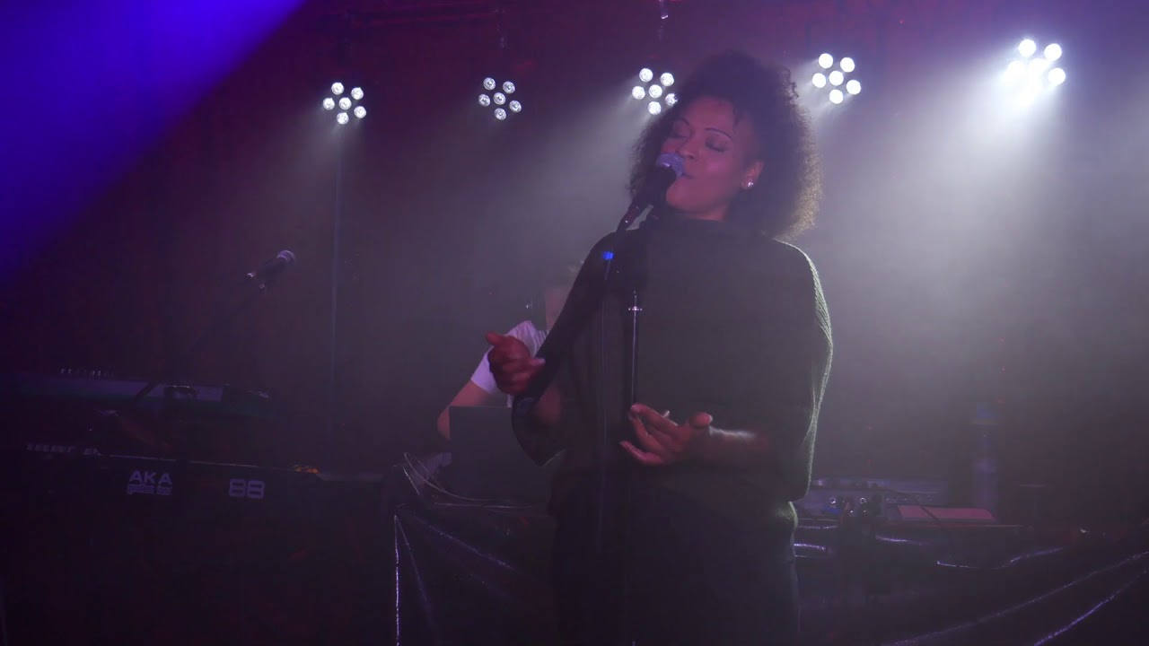 Kevin Energy & Jasmine Knight - Drifting Higher - Live Performance
