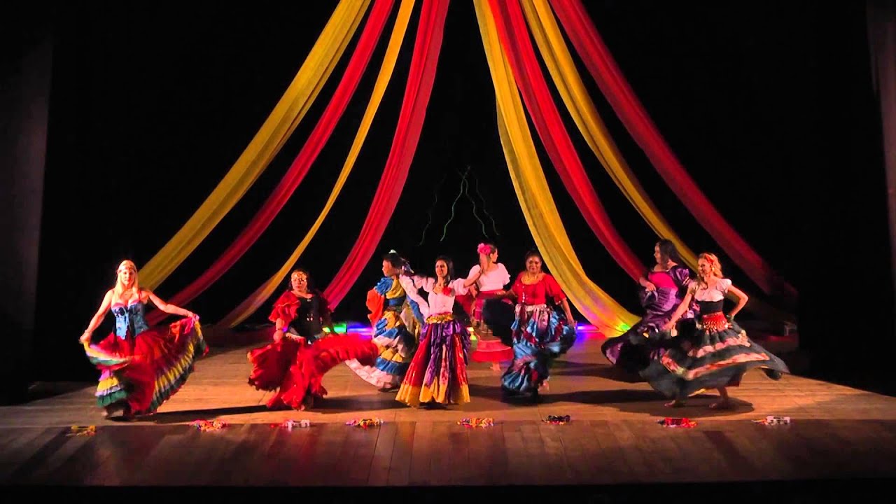Dança Cigana - *Ciganas do Oriente*