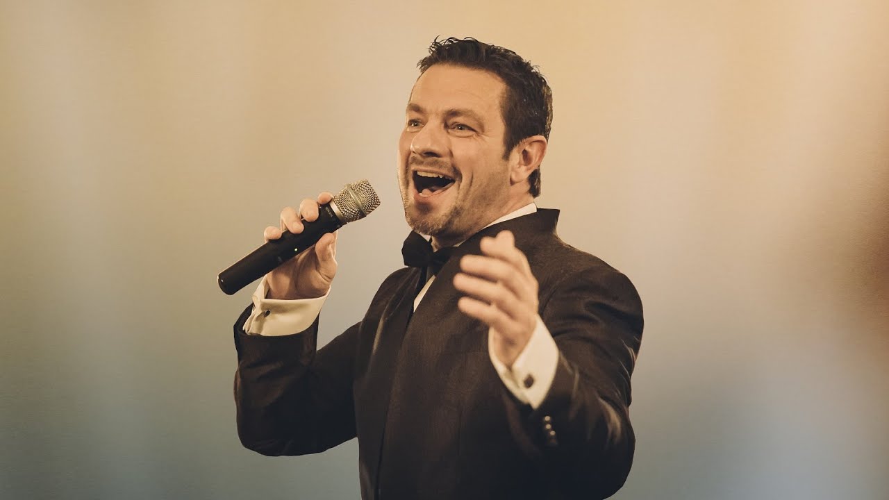 Koncert písní Karla Gotta v podání Honzy Mlčocha s kapelou