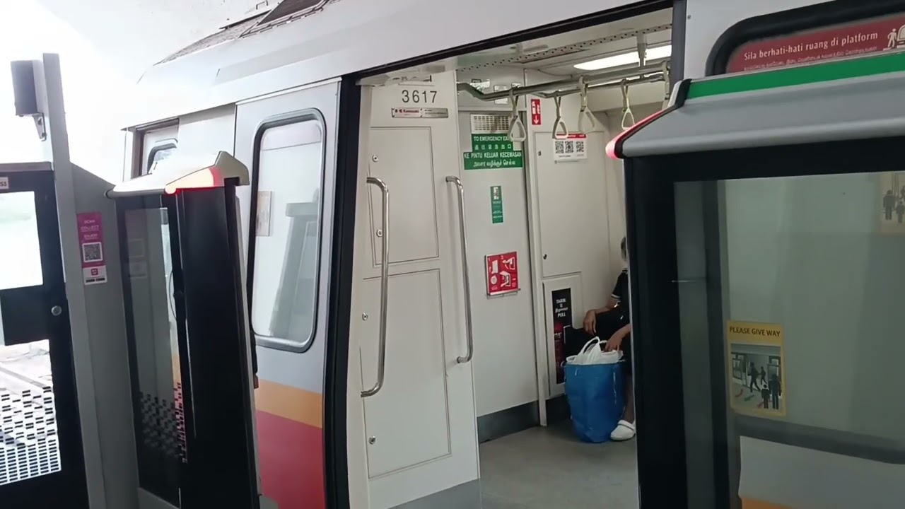 SMRT C151B 617/618 at Bedok