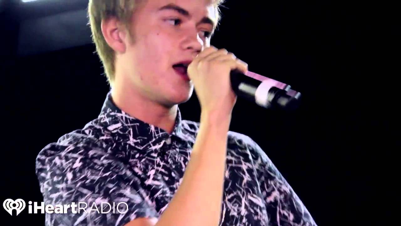 Jack and Jack perfom "Wild Life" on next up