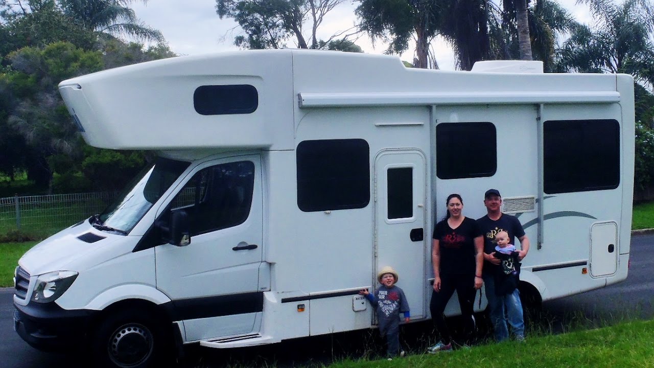 Maui motorhome tour 4/6 person