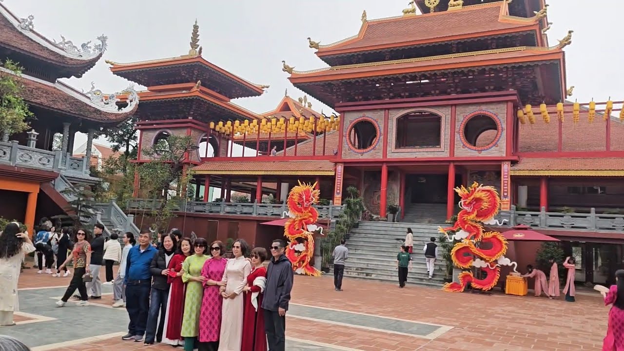 Chùa Liên Trì, Đóa sen cổ tự giữa lòng xứ Đoài