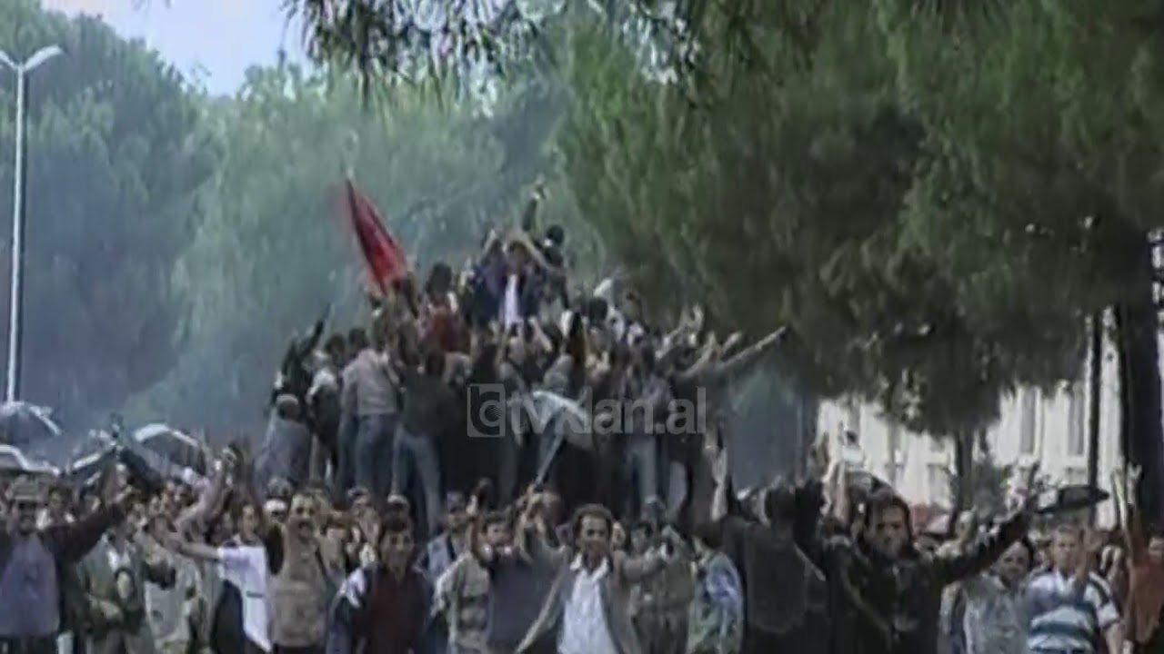 Ngjarjet e 14 Shtatorit '98, nga varrimi i Hajdarit te dorëheqja e Nanos  (14 Shtator 2002)