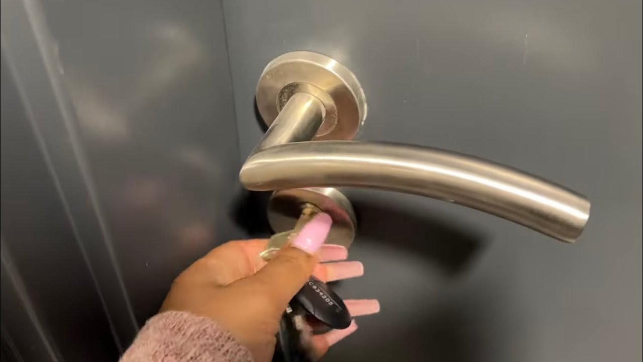 VLOG DEMENAGEMENT P4  - J'AI UN APPART !
