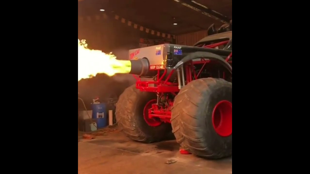Jet Powered Monster Truck #shorts #MonsterJam #MonsterTruck #MonsterJamShorts #MonsterTruckMadness