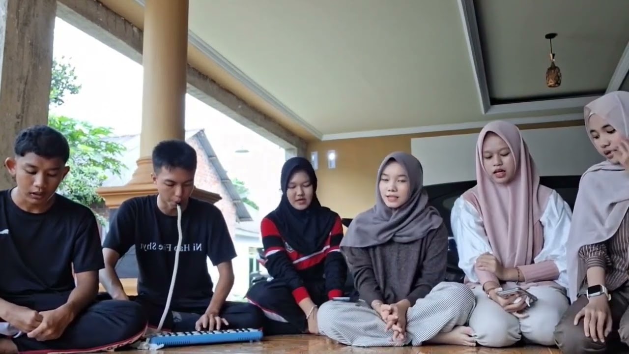 TUGAS MENYANYI LAGU 