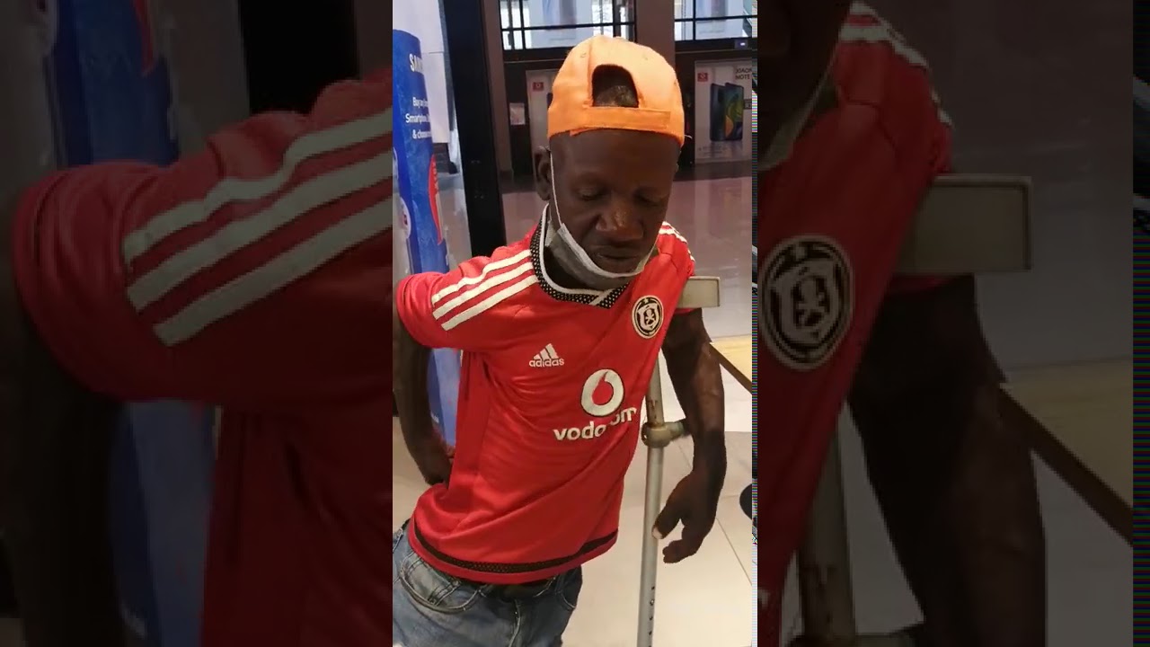 He was Window-shopping For an iPhone but Had No Money