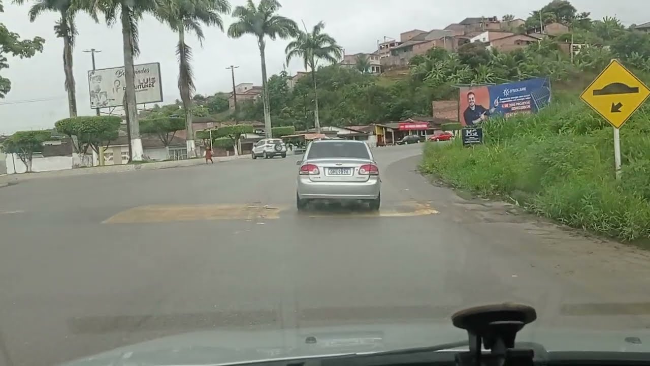 Chevrolet  onix atropela o cachorro 