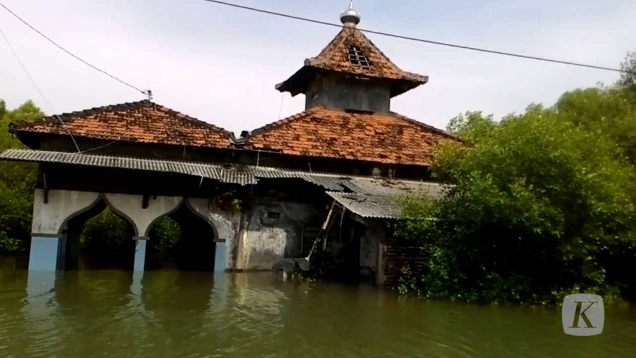 Masa Lalu dan Masa Depanku Diterjang Rob