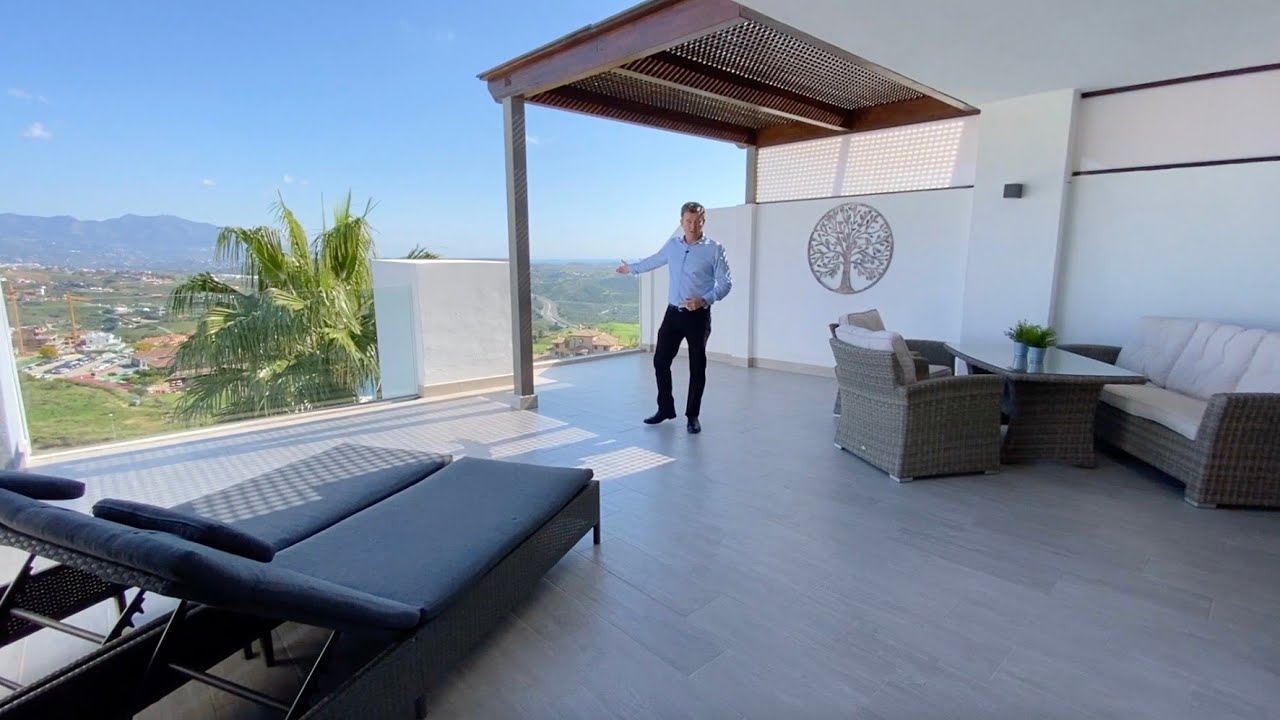 2 Bed Penthouse For Sale in La Cala de Mijas, Costa Del Sol - TOP153371