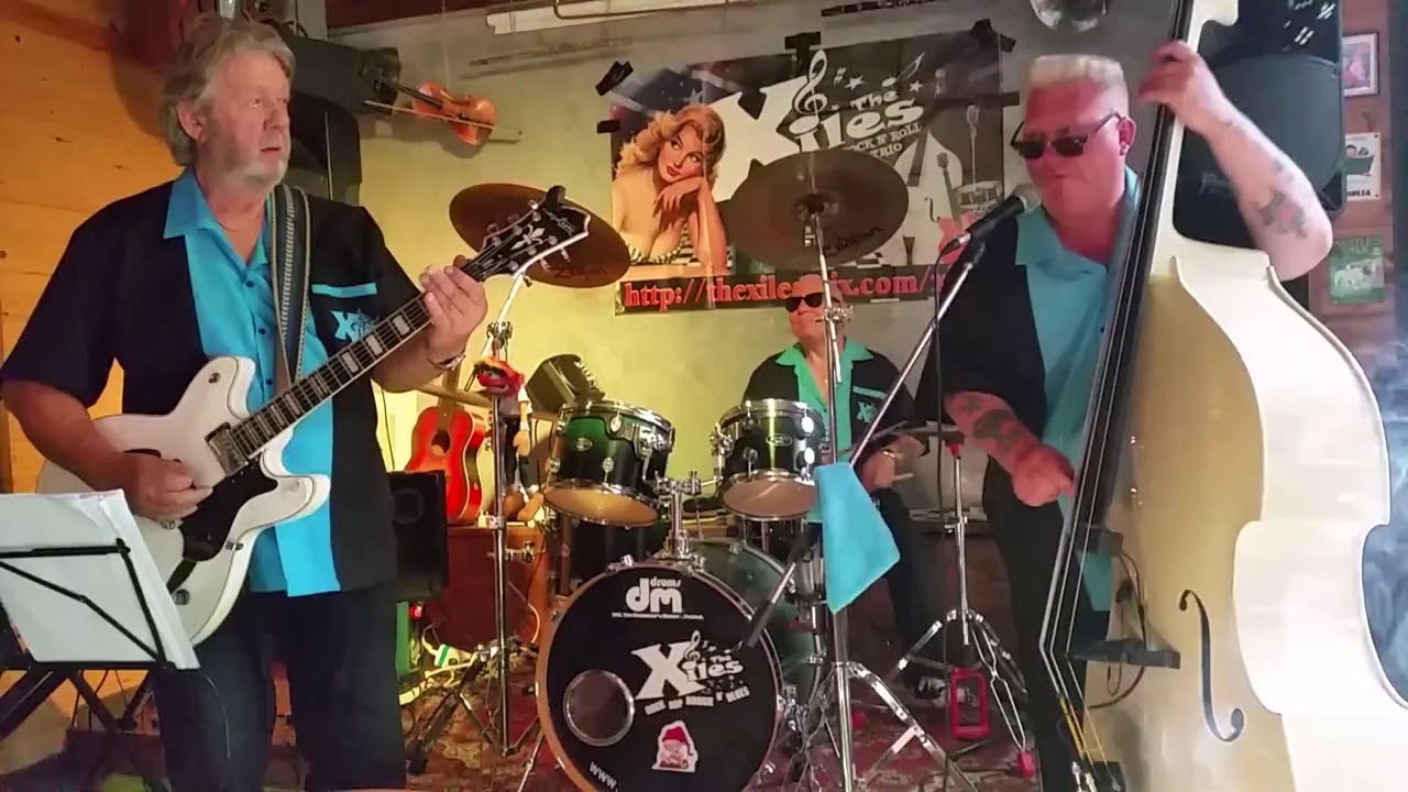 The Xiles Live @ Harrys Inn Bar Larnaca 010516