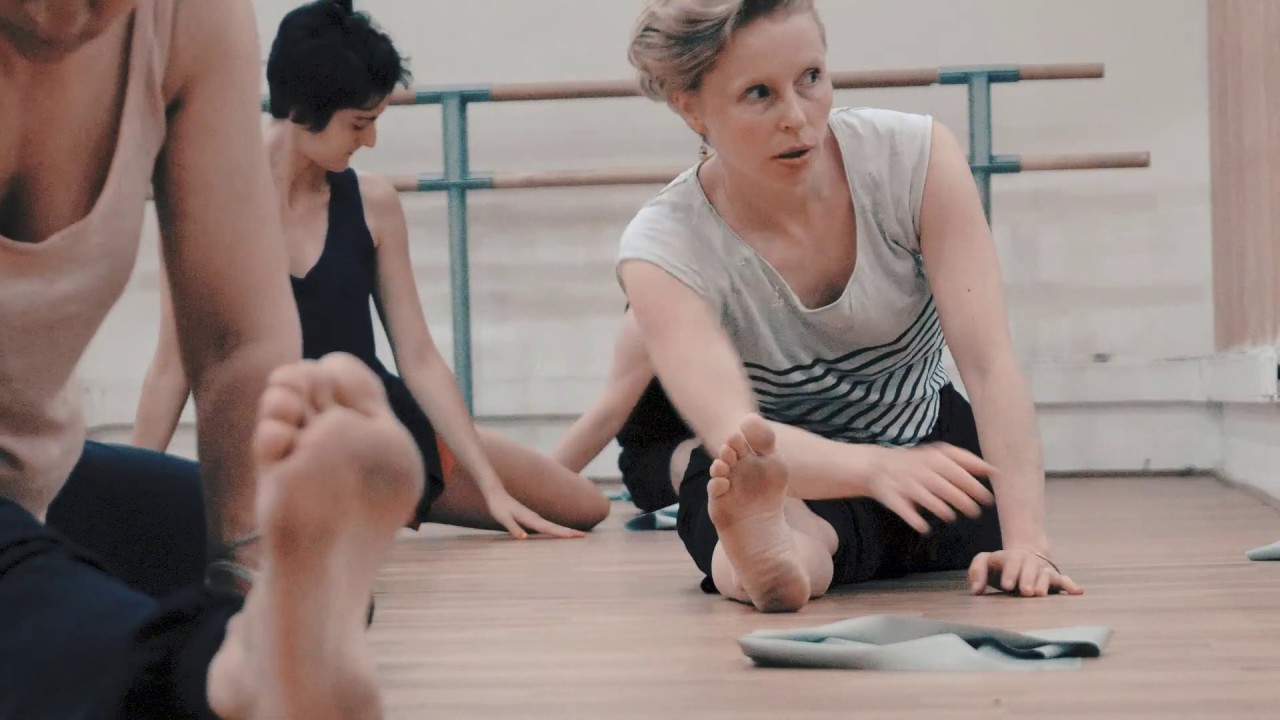 Barre au sol Mouvement Contemporain et Ingrid Bizaguet