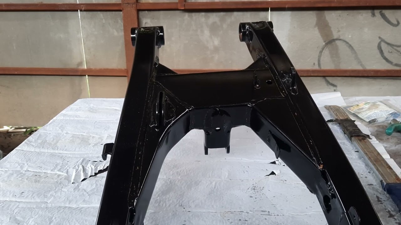Honda Unicorn 150 Swingarm Assembly Unboxing.