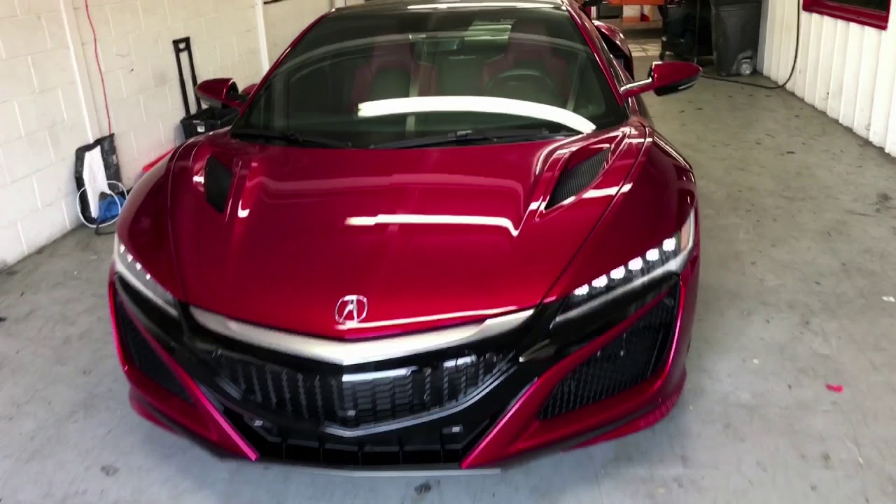 Acura NSX and Lamborghini Hurac&aacute;n Performante at Next Level Inc