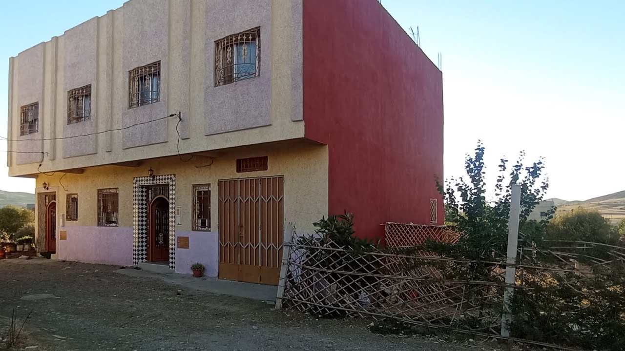 دار للبيع 🏡 منطقة غدير دفلة قريبة من شرافات وشركةrenaultمساحة70متر0703640826طنجة ملوسة 💥💯