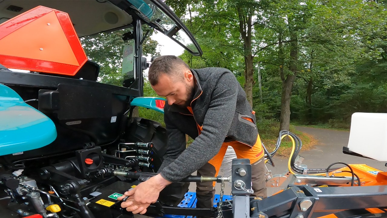 ZESTAW NA BOGATO - CHIŃSKI CIĄGNIK W ZESTAWIE Z 3 POLSKIMI MASZYNAMI !