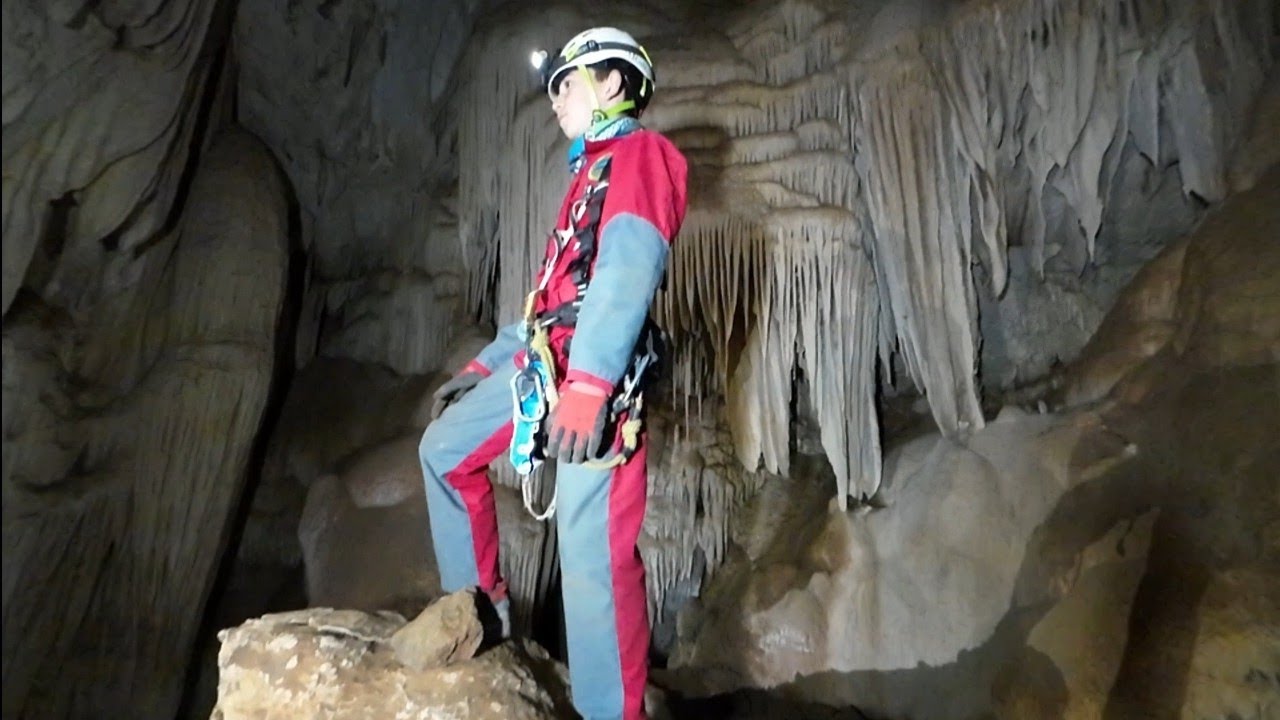 Espeleologia Sima de los Terrones (GL-50) Gualchos,  Granada G.A.E Motril.