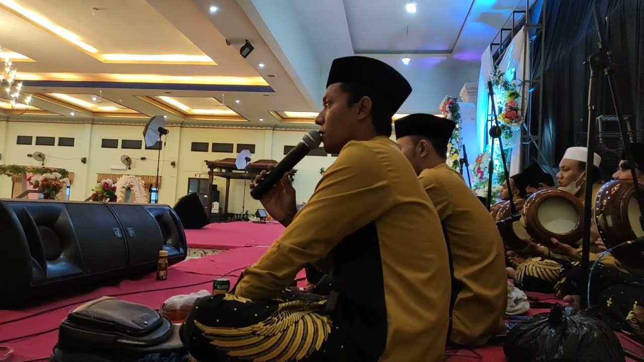 Acara di Gedung Graha Adipoday Sumenep (Dekorasi dan soundsystem)