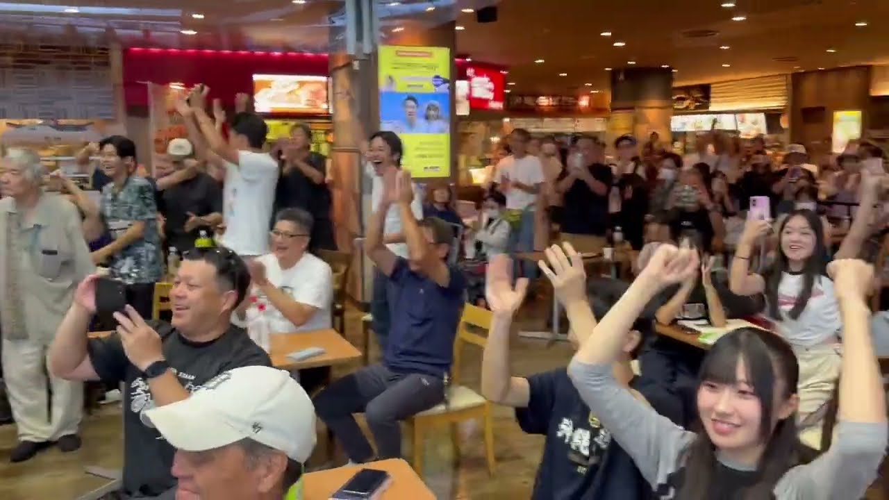 夏の甲子園決勝　沖尚の優勝が決まった瞬間のイオン那覇店