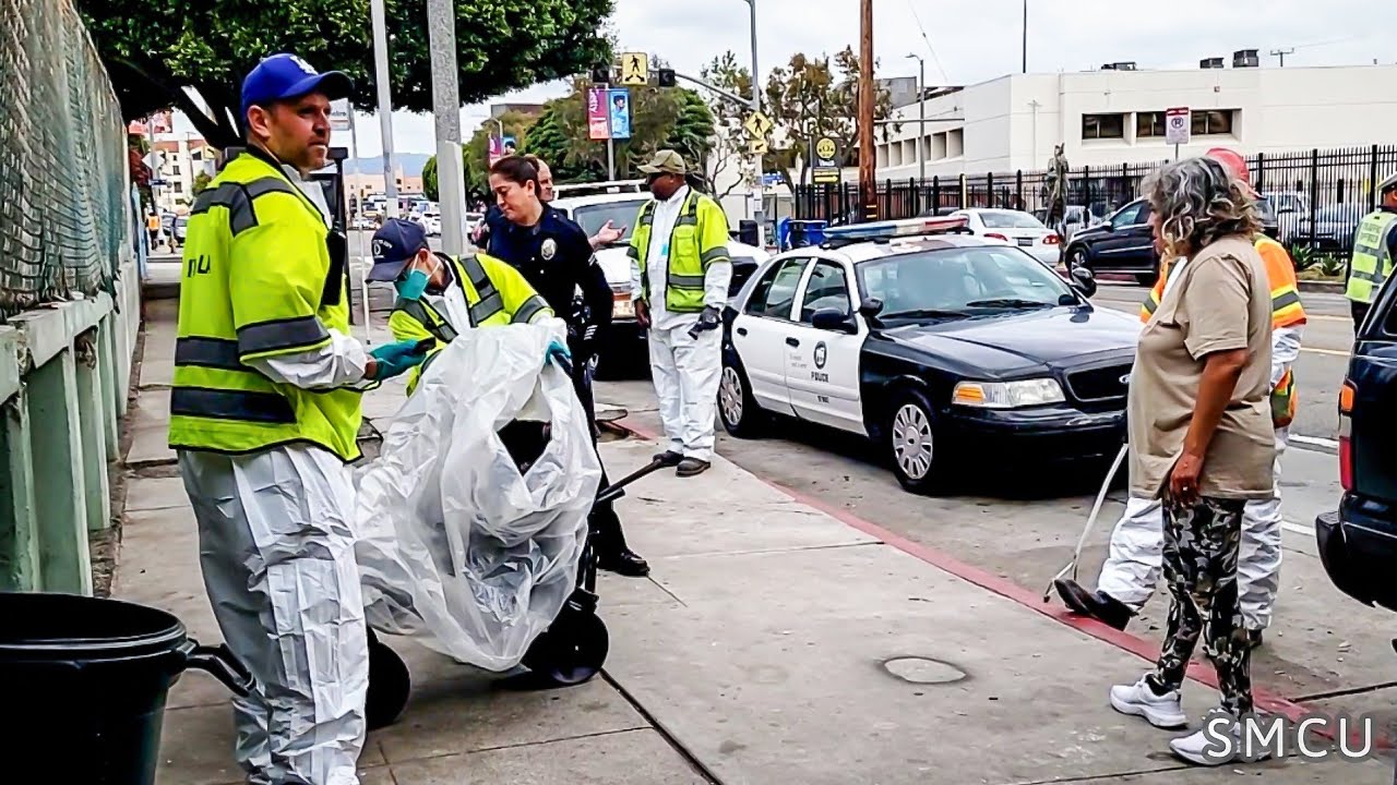 Venice Targeted by Homeless Encampment Clean-up