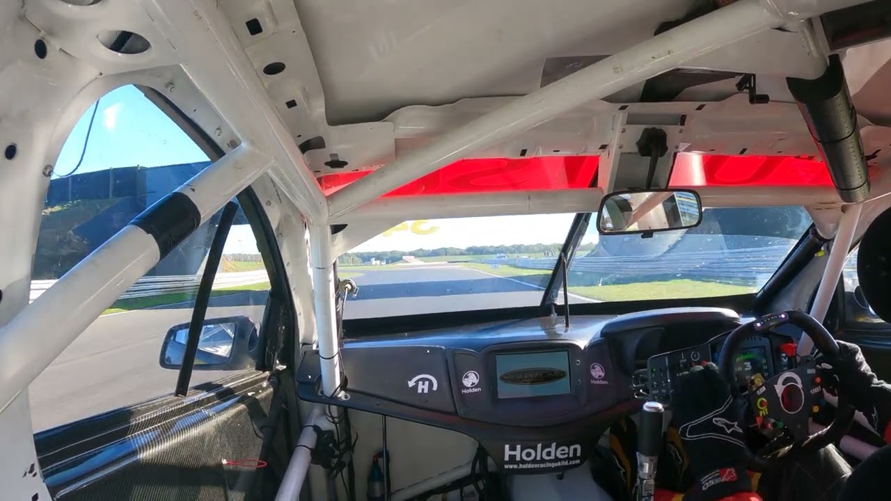 Holden Racing UK  - Snetterton 300 - CMMCS Super Saloons - 16/10/22 - Race One - Holden V8 Supercar