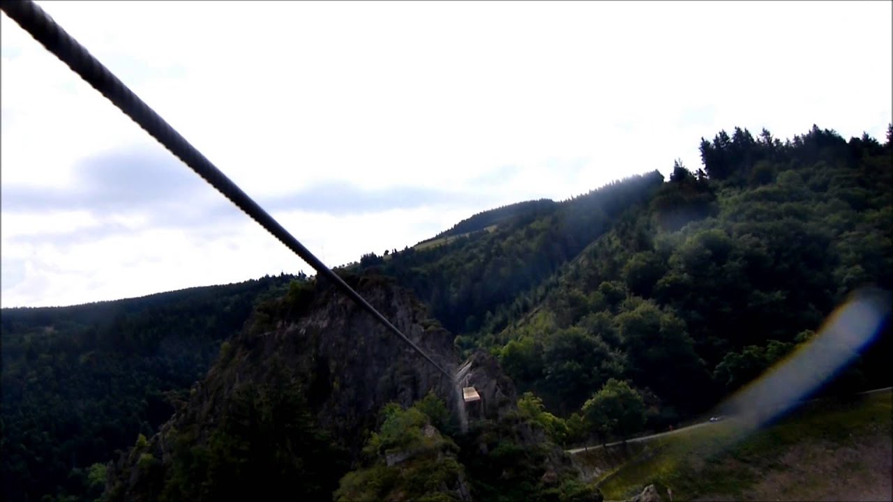 La tyrolienne de la via ferrata de Planfoy - Loire