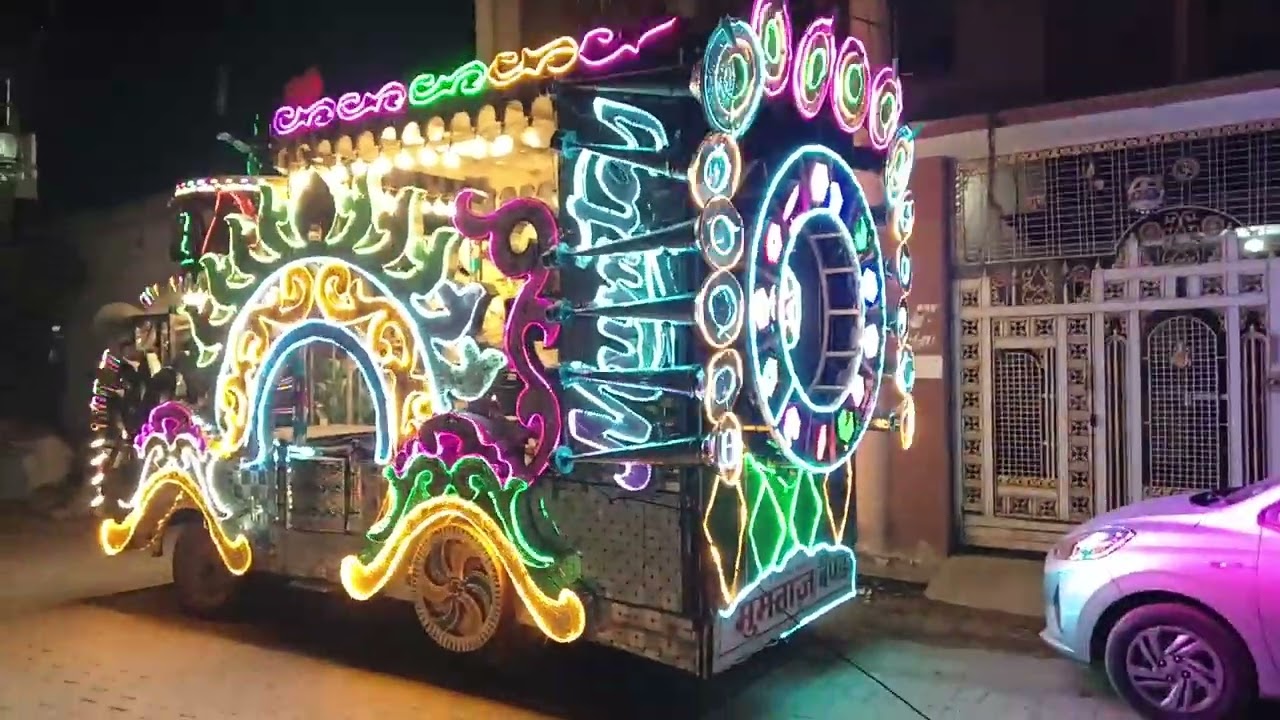 mumtaj band Auraiya mr acchan mr Salman mr Akshay. 9528927702