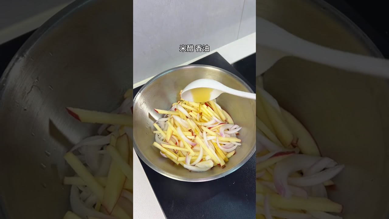 Thai Green Papaya Salad Recipe in Under 5 Minutes! (Crispy & Refreshing)