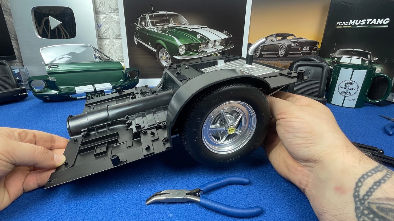 Shelby Parts 34 to 38 Ford Mustang Scale 1/6 GT-500 del 1967 Die Cast 1:6 - De Agostini Collezioni