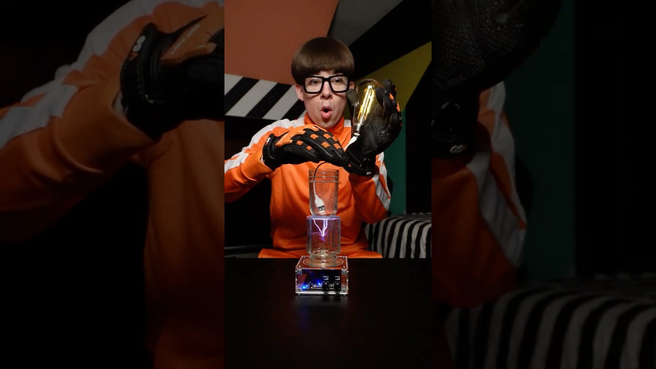 Can lightning power a lightbulb?