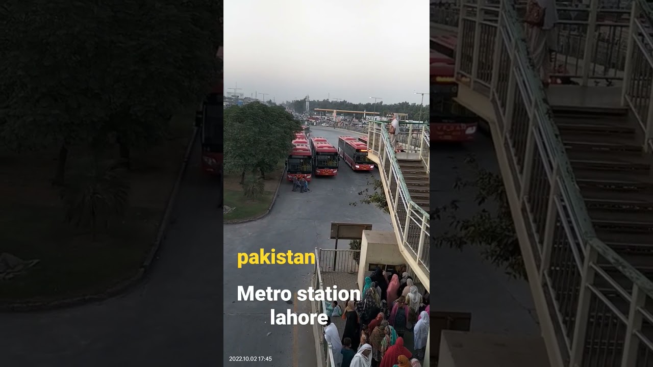 metro station lahore/lahore transport/lahore bus/lahore travel/lahore street/lahore road
