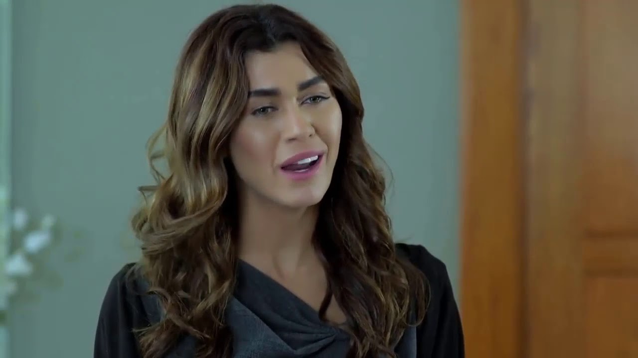 عصام قلع مرتو دينا برا البيت و زتلا غراضا -  نادين الراسي -  بيير داغر -   سنعود بعد قليل