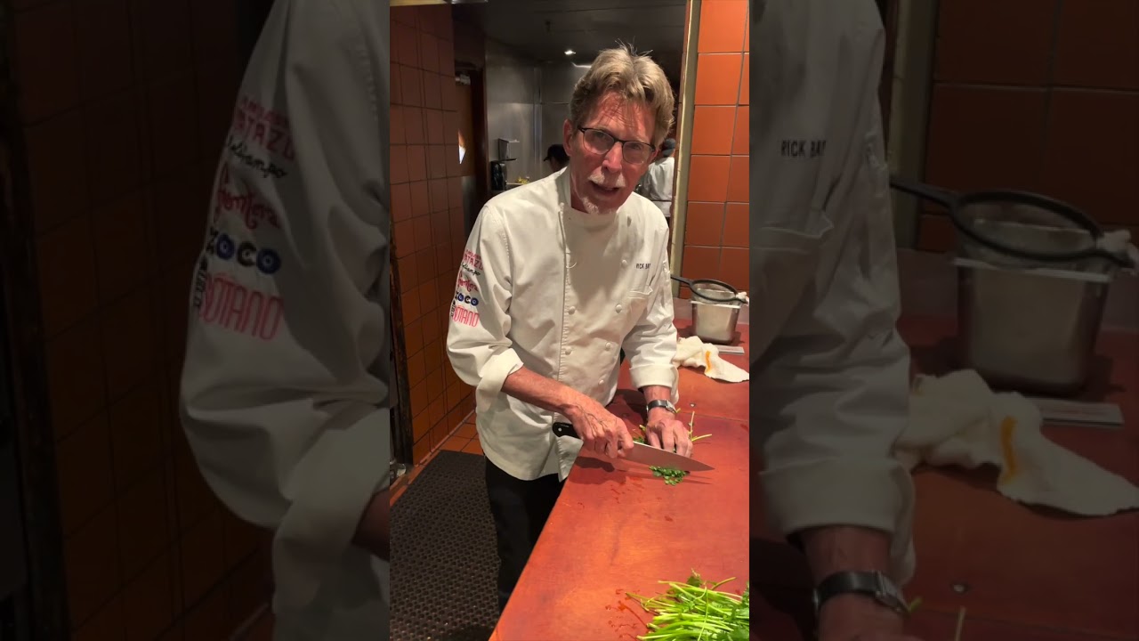 Основы кухни: как нарезать кинзу