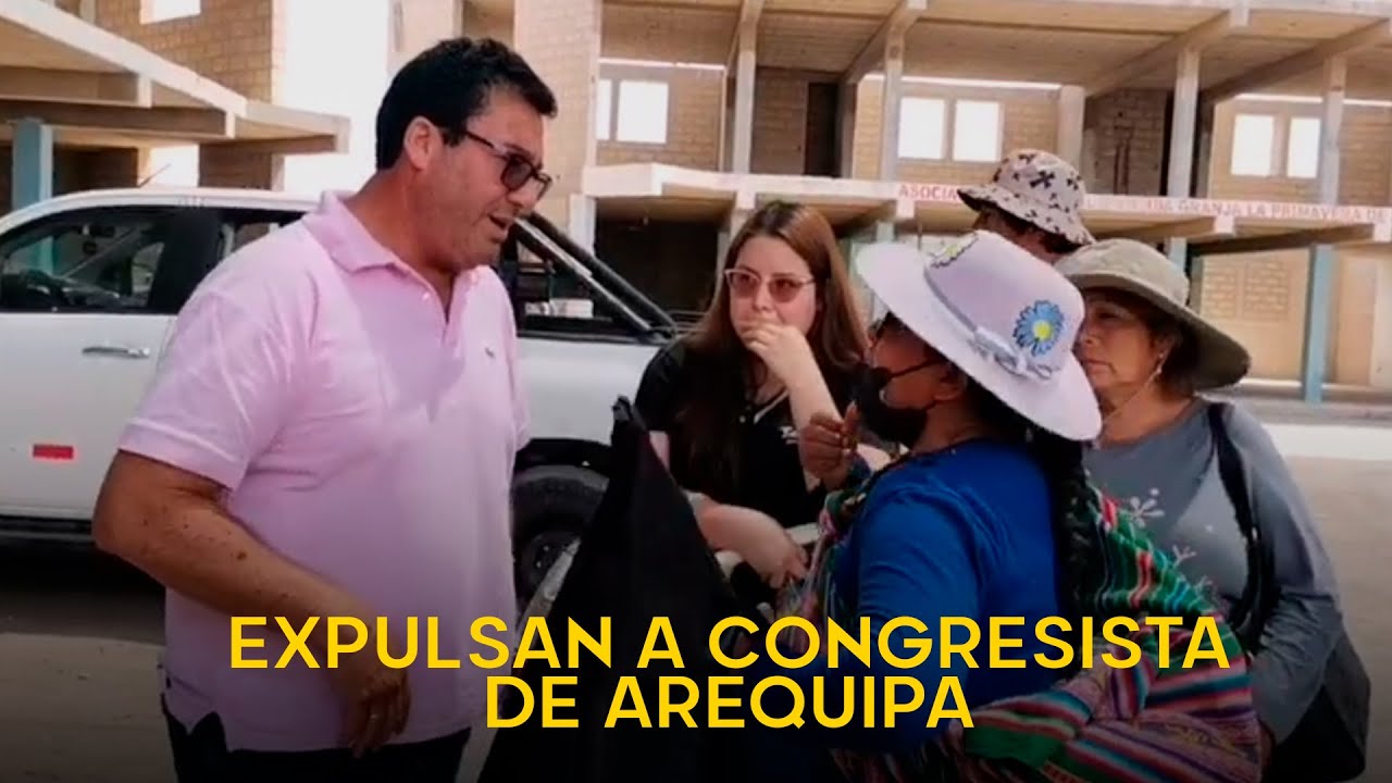 Arequipa: pobladores expulsan e insultan a congresista Edwin Martínez y este los enfrenta
