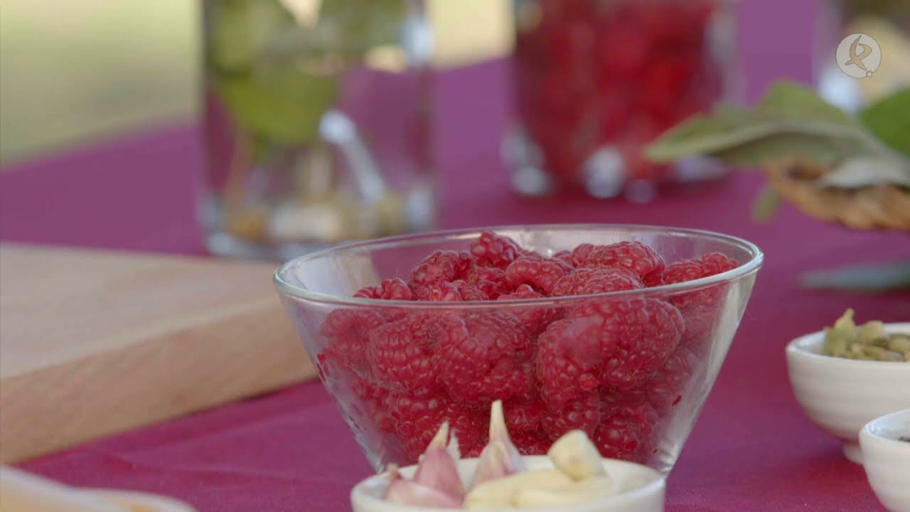 Aprende a hacer vinagres aromatizados | El huerto de los Álvarez