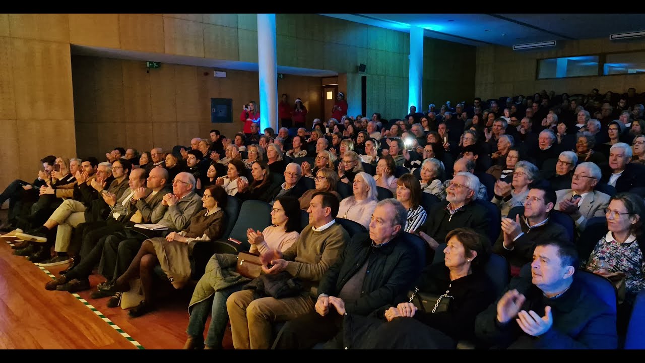 Fado Solidário 2025 - O Gaiense recolheu bens alimentares para a Cruz Vermelha Portuguesa de Gaia